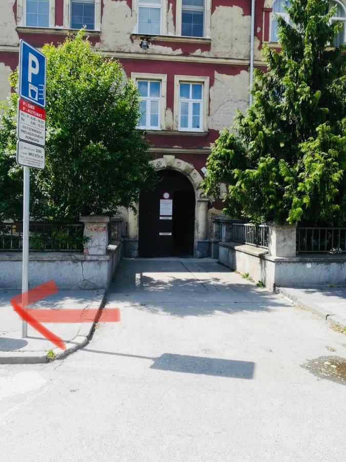 Luxusny 118M2 Apartman S Krbom V Centre Nitry Nitra Exterior foto
